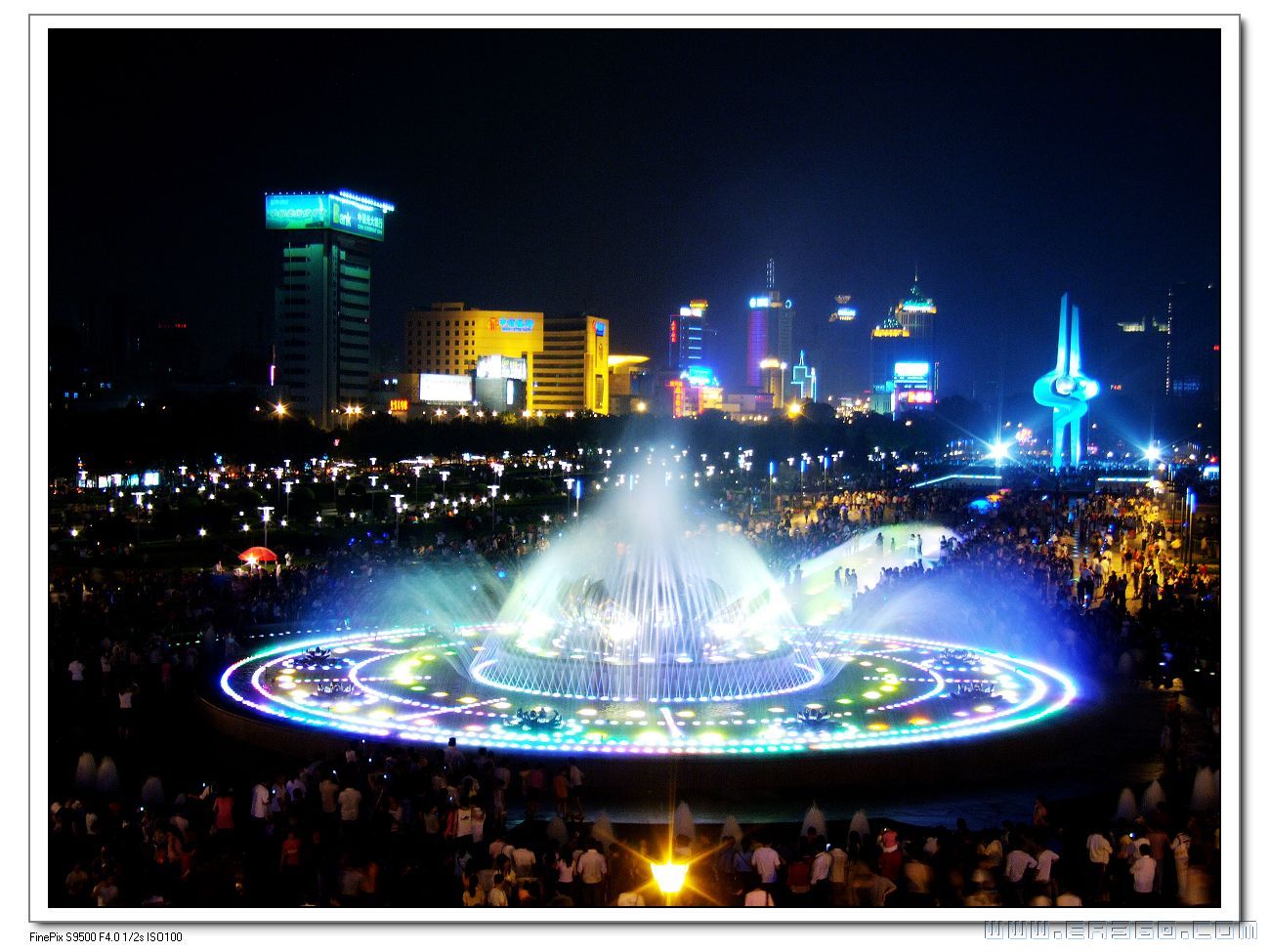 泉城广场之夜（1）.jpg