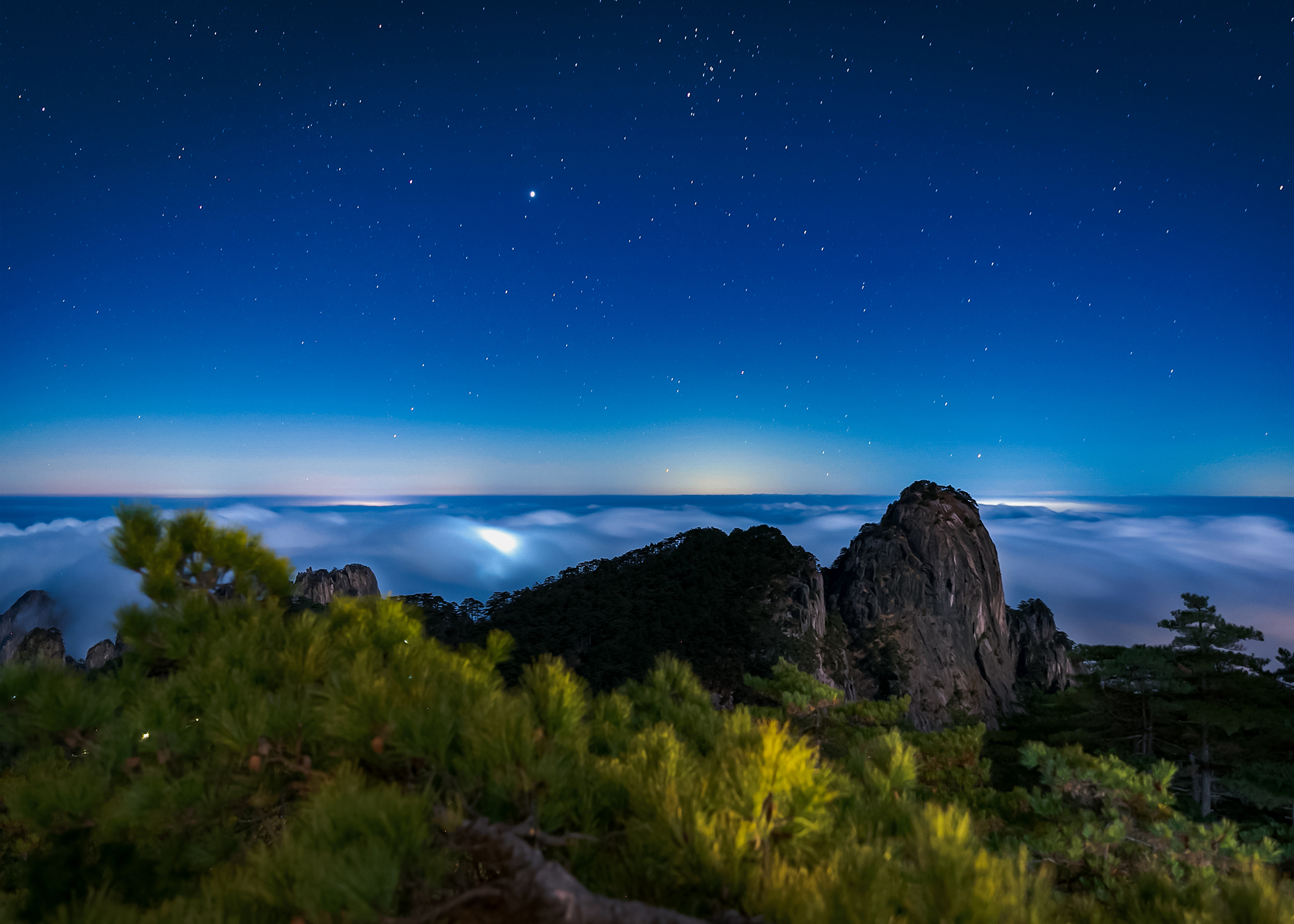 《始信峰之夜》刘显保 18678705966.jpg