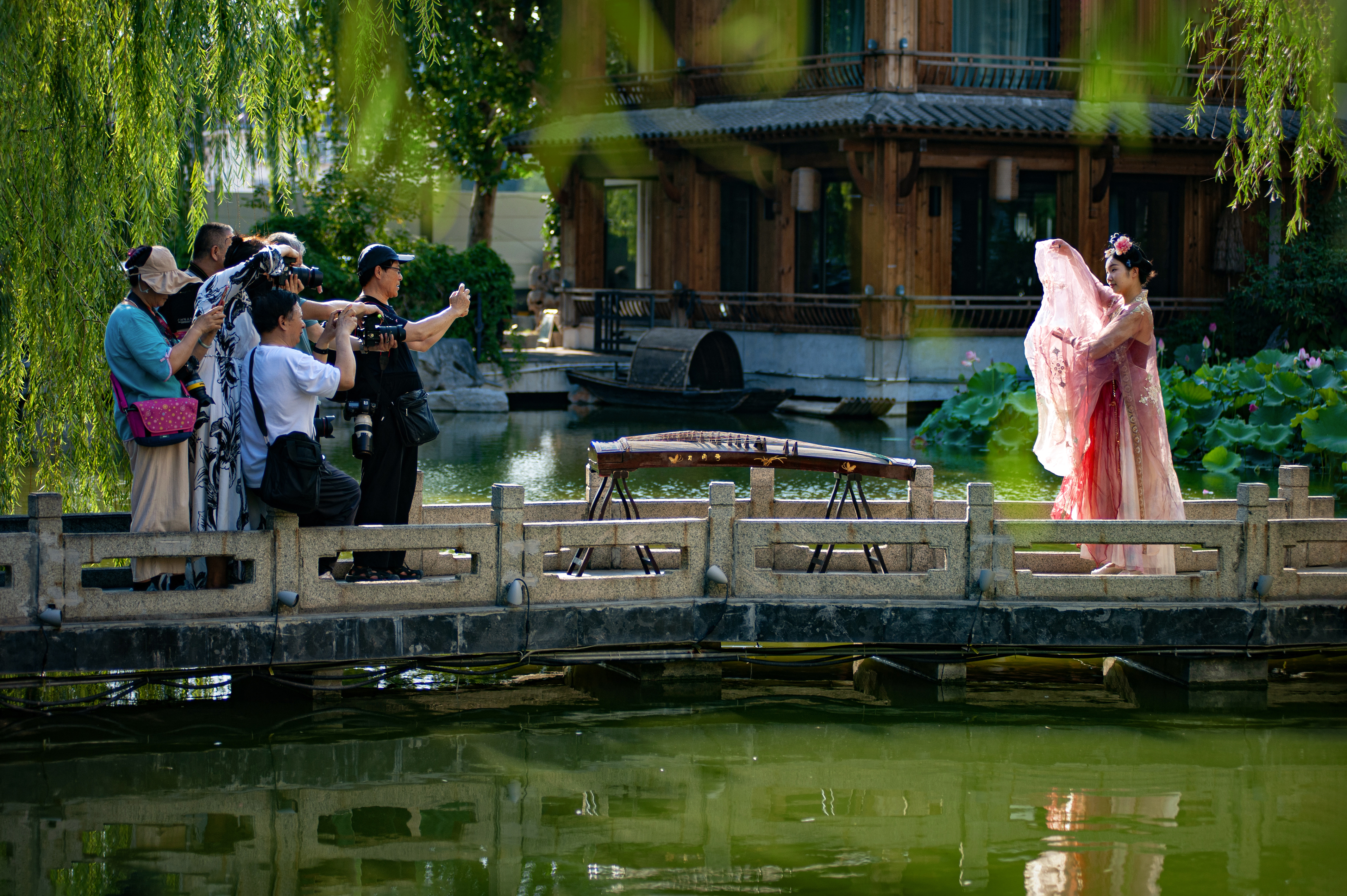 《聚焦》 陈晨.jpg