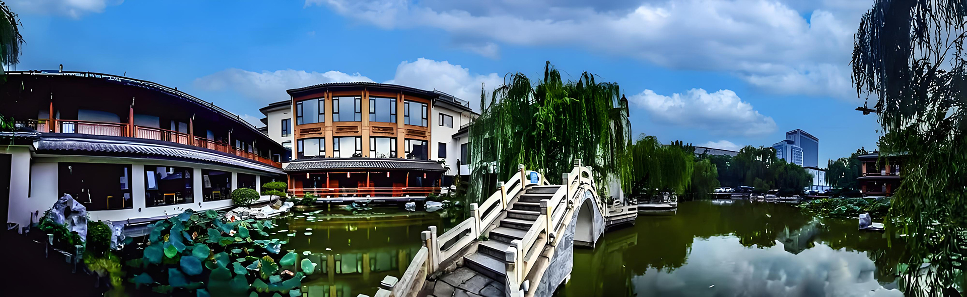 《走进舜庐. 水上人家》 黄山.jpg