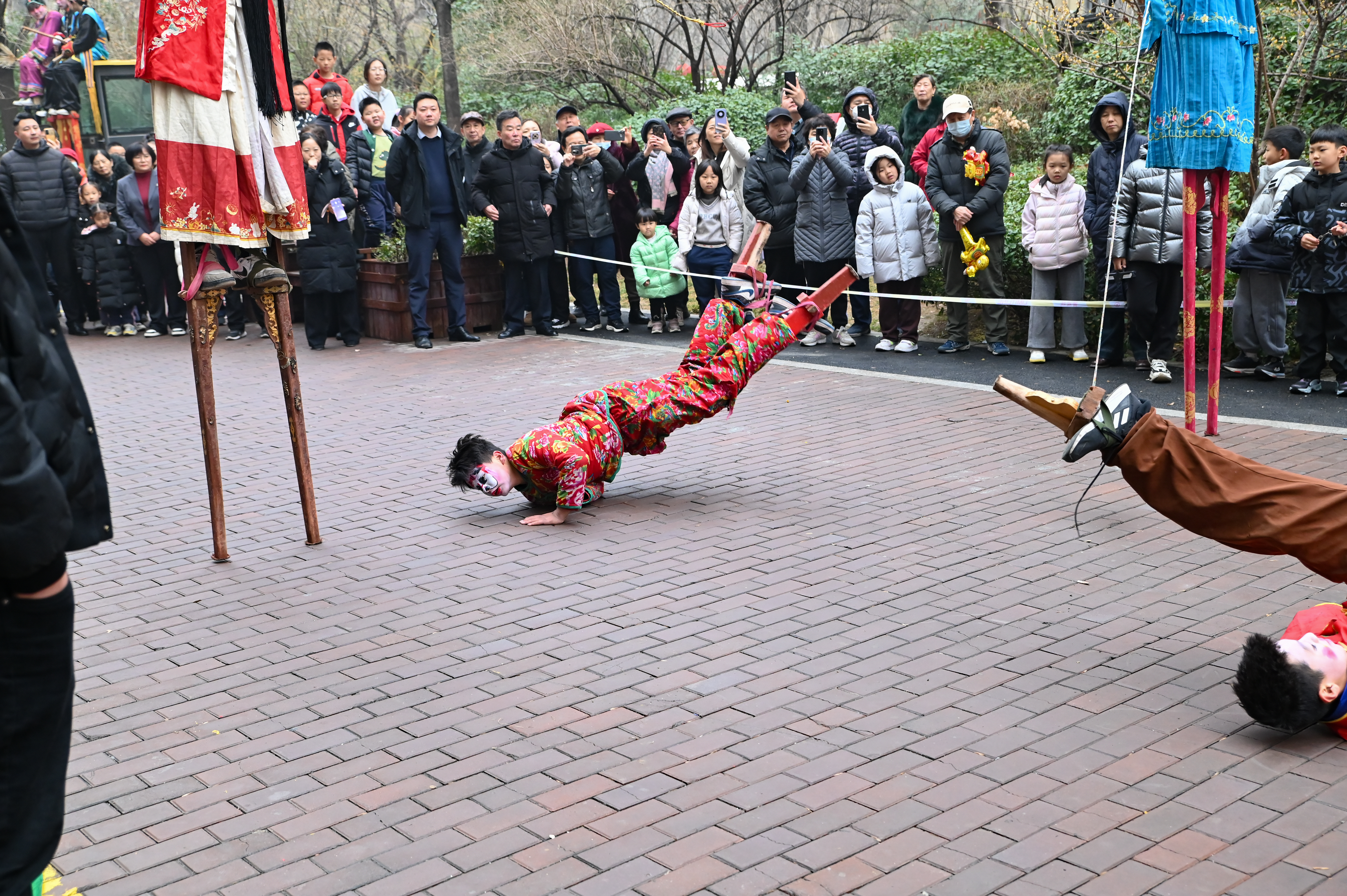 《猜谜语 踩高跷，红红火火闹元宵》 谷忠民 13031722074 历城区东风街道龙信居委会 20.jpg