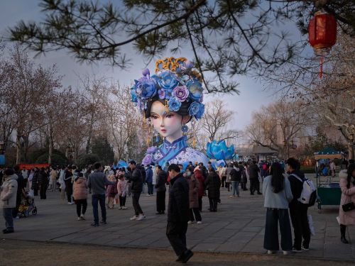 大明湖畔夏雨荷