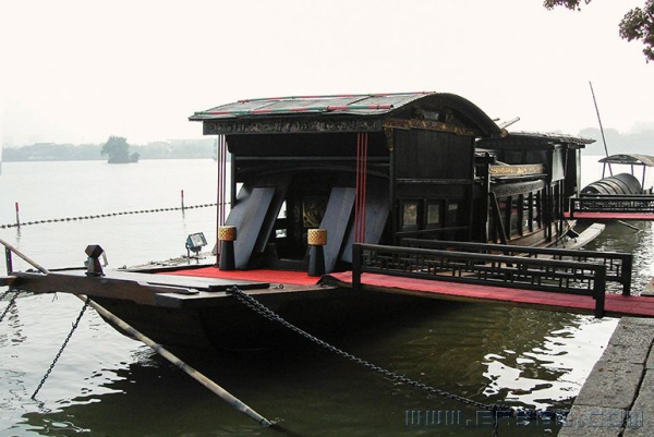 《南湖红船-中国共产党诞生地》