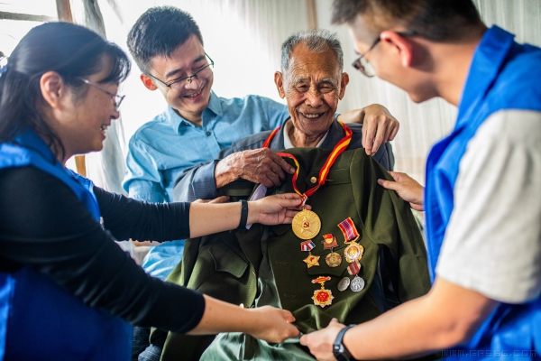 《圆梦》(组照）