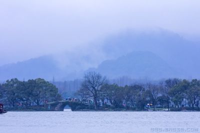 [原创]烟雨西湖