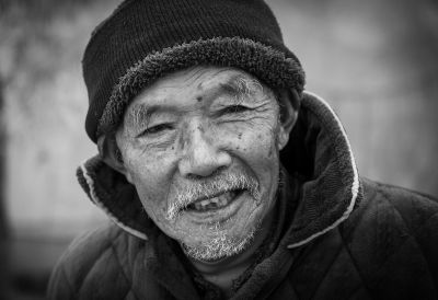 陈保成《东方摄影 · 我的2024》：《父老乡亲》