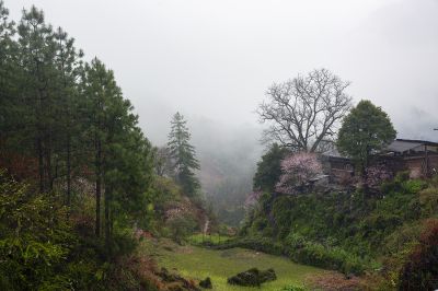 丙察察滇藏线   云南段最后的村庄秋那桶村