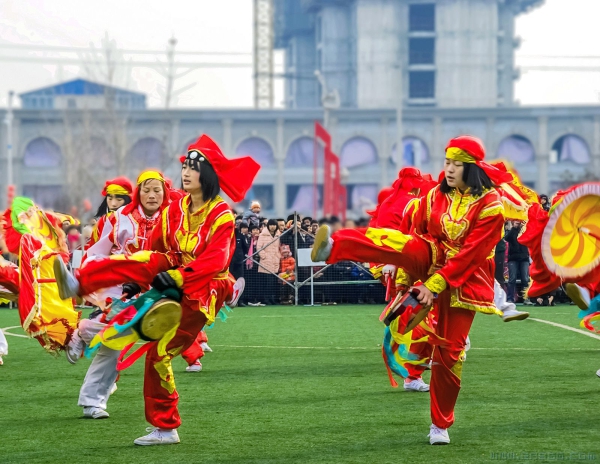 《巾帼英姿耀商河》