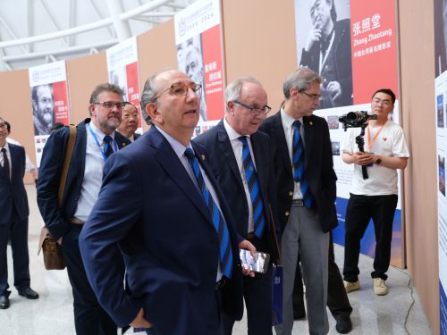 第十届济南国际摄影双年展隆重开幕