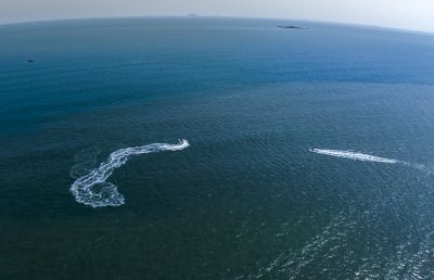 蛟龙出海  ”龙“福齐天