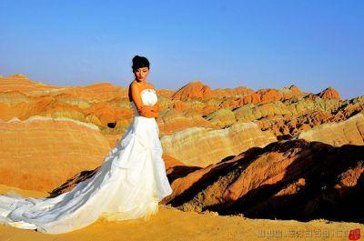 张掖丹霞蹭拍美女
