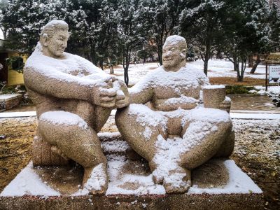 促膝长谈 无休无止