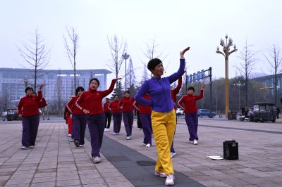 广场舞——1