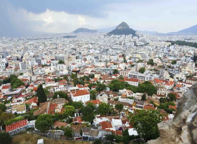 俯瞰密集的雅典古城