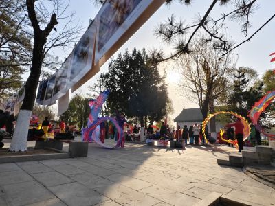 华阳宫前观影展