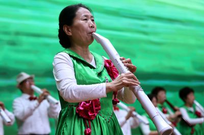 滕州市樱花苑社区重阳节演出《电吹管演奏》—5