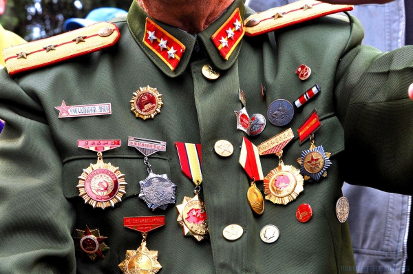 老战士的情愫（组照）：1述说