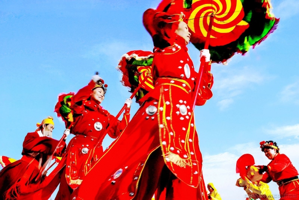 《老骥伏枥志千里》