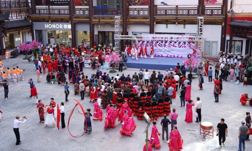 国庆节孝老敬亲红亊会文艺汇演现场纪实