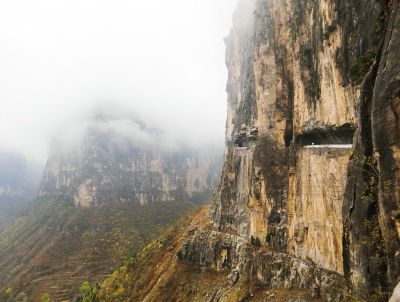 走过南太行挂壁公路
