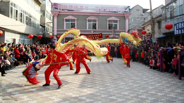 《穆斯林舞龙》