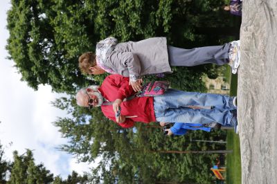 快门下的共识。