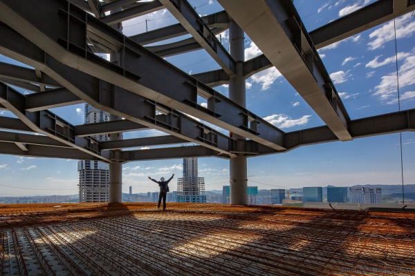 《光荣与梦想》