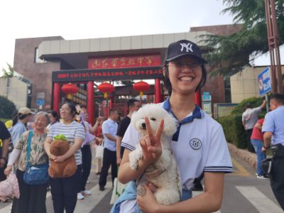 2025高最后考天，山东省实验中学考点鲜花、拥抱、合影…（1）