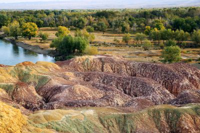 七月流火绘彩滩