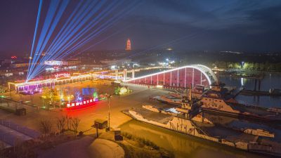 微山湖上不夜岛