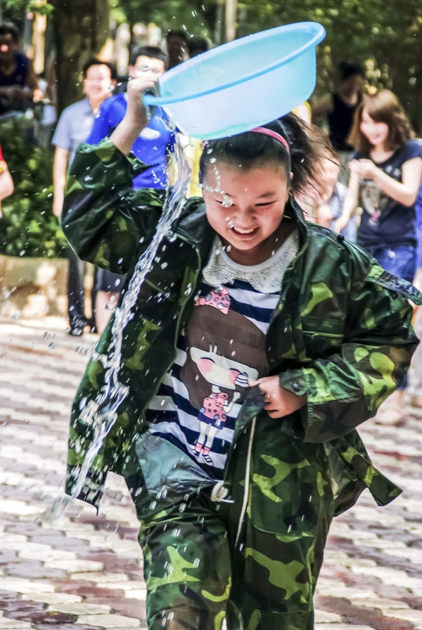 《我们的泼水节》