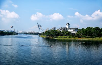 马来西亚太子湖。