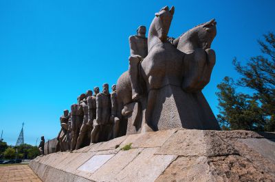 巴西圣保罗开拓者雕像