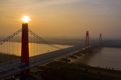 济南凤凰路黄河大桥雄姿