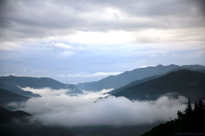 [原创]山沟里的清晨时光