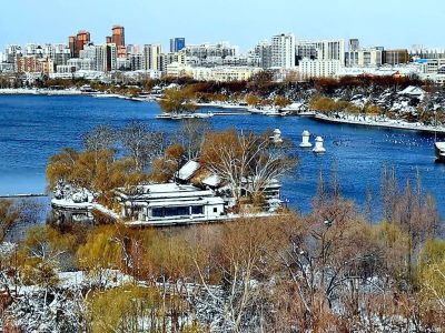 雪后大明湖：淡妆素裹的诗意仙境（3）