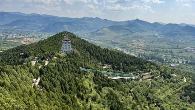 济南石崮寨玻璃吊桥