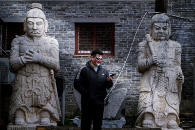 运河岸边社火艺人