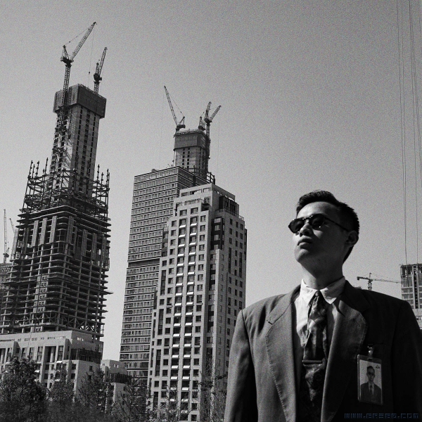 《身份》（组图）