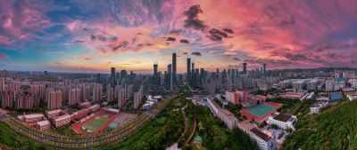 CBD朝霞如火似金