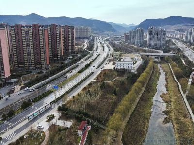 [原创]穿越山区的城市快车道