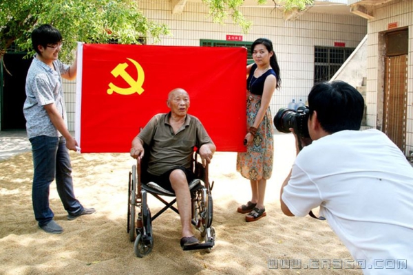 我为战斗英雄拍照