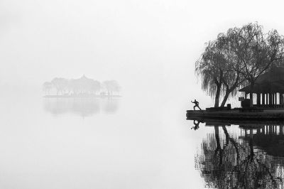 王保国《东方摄影 · 我的2025》-《济南大明湖》