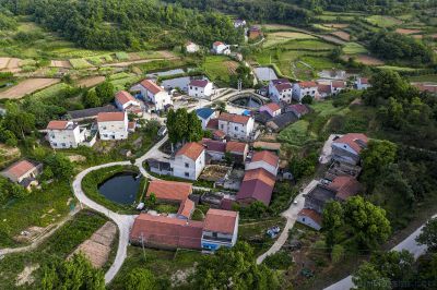 《英烈故里“瞰”今朝》（组照）