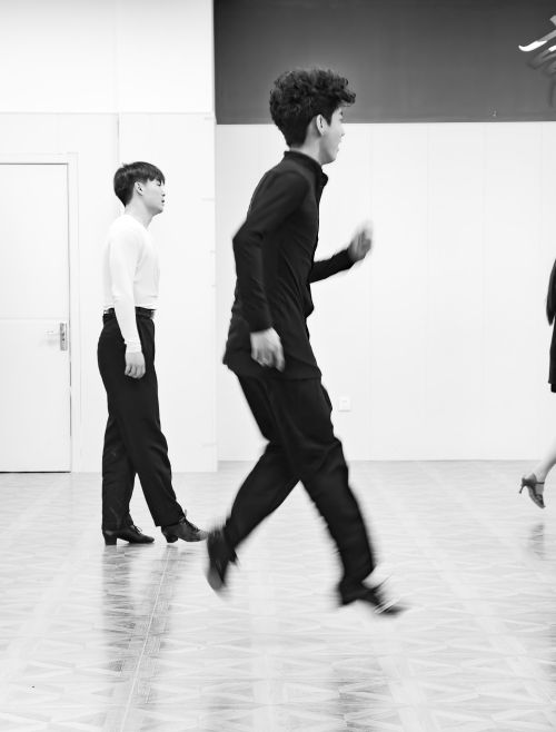 《跃动的青春》