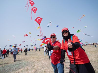 风筝会上的印度放飞人