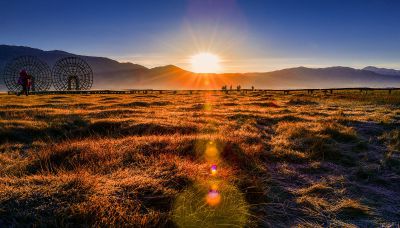 《南疆金草滩的早晨》