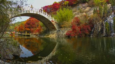 童话世界-红叶谷