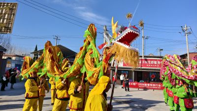 欢欢喜喜过大年！