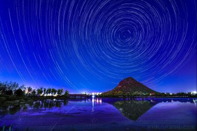 《星汉围观新华山》